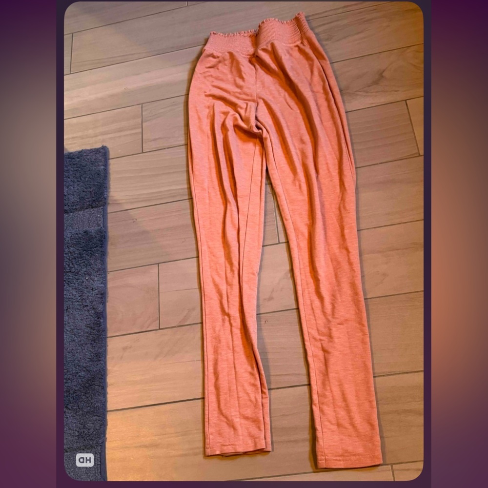 SO Women's Coral Leggings SMALL